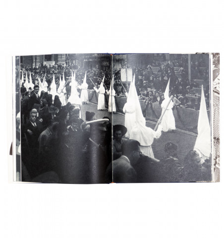 Séville en fête. Photographies de Brassaï. Préface de Henry de Montherlant. Textes inédits de Dominique Aubier.