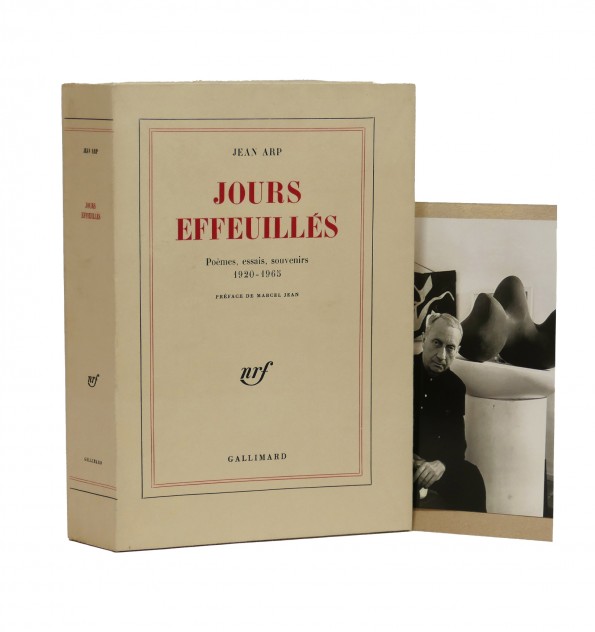 Jours effeuillés : poèmes, essais, souvenirs (1920-1965). Jours effeuillés : poèmes, essais, souvenirs (1920-1965).