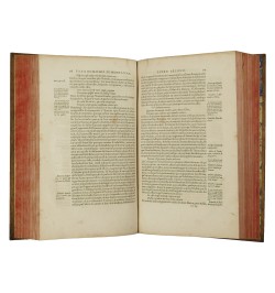 Les essais de Michel seigneur de Montaigne.