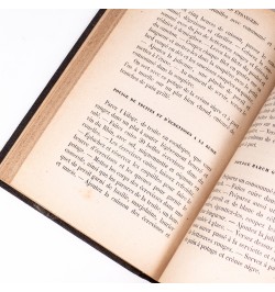Le livre des soupes et des potages contenant plus de quatre cents recettes de potages français et étrangers.