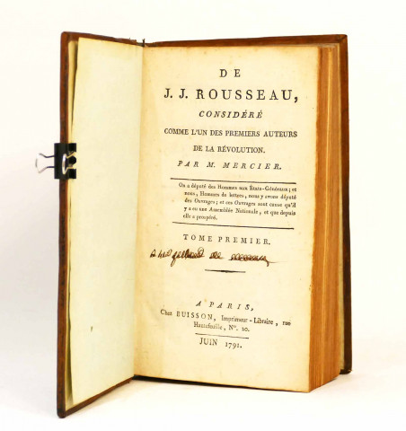 De J.J. Rousseau, considéré comme l'un des premiers auteurs de la Révolution. 