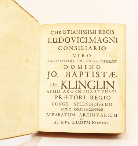 Apparatus et instructus archivorum ex usu nostri temporis